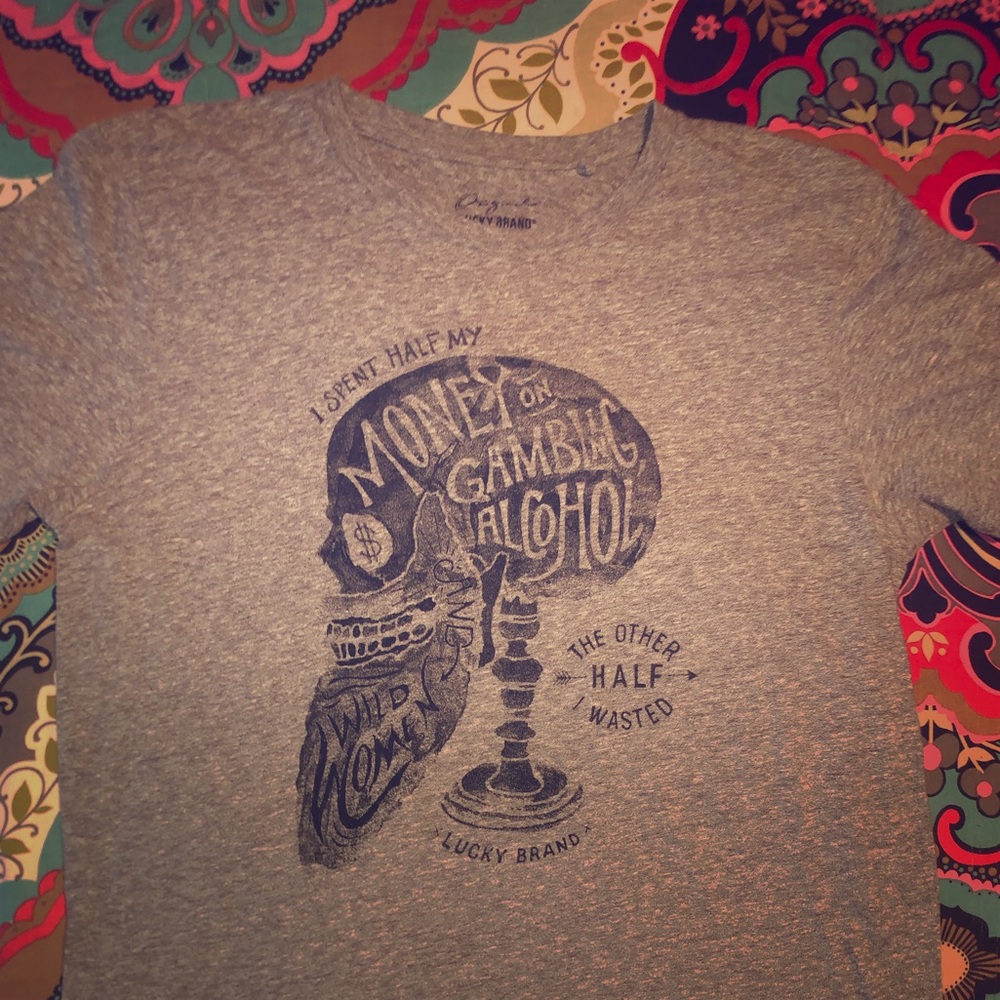 Medium grey shirt unisex stretchy lucky brand